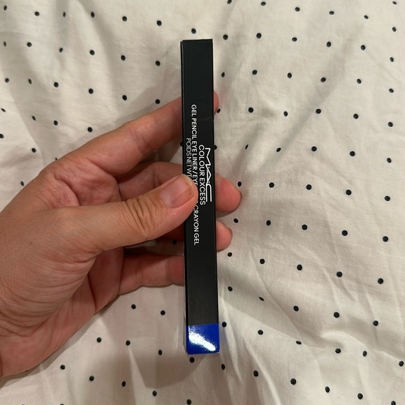 MAC Colour Excess Gel Pencil Eyeliner - Perpetual Shock- New In Box- Authentic - Picture 2 of 5
